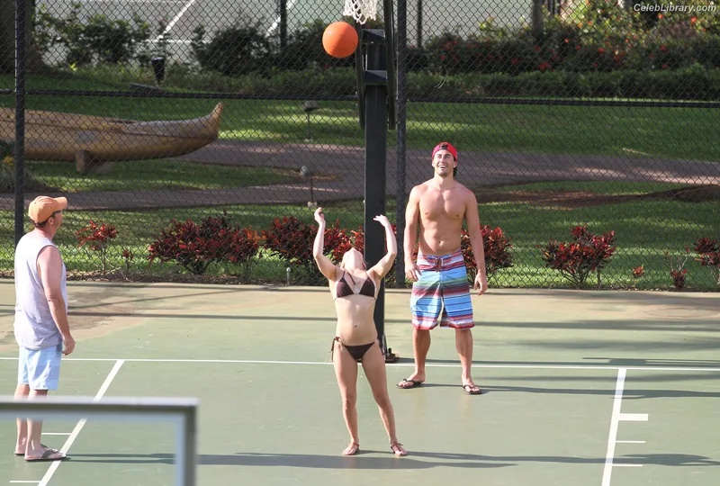 Hayden Panettiere photo 7 of 406