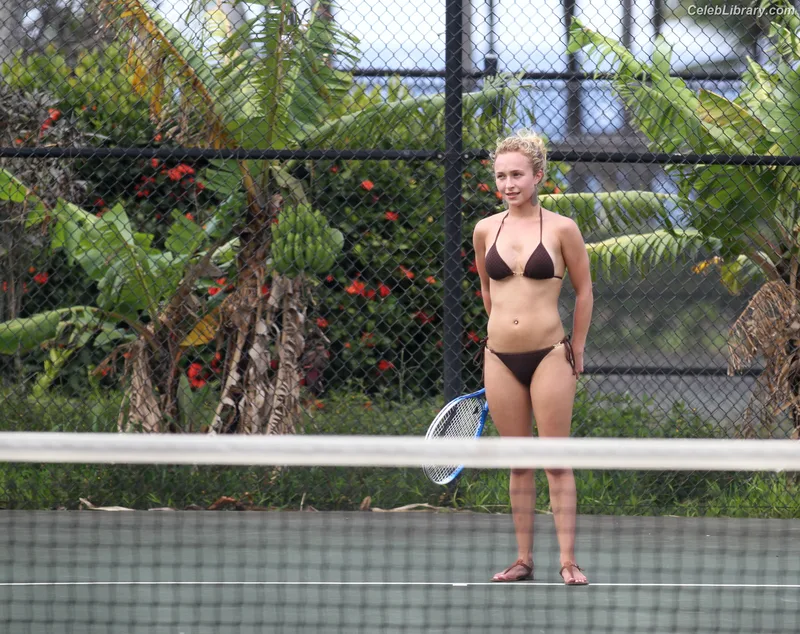 Hayden Panettiere photo 10 of 406