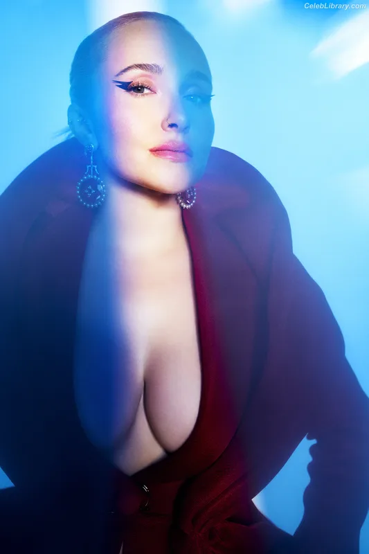 Hayden Panettiere photo 10 of 406