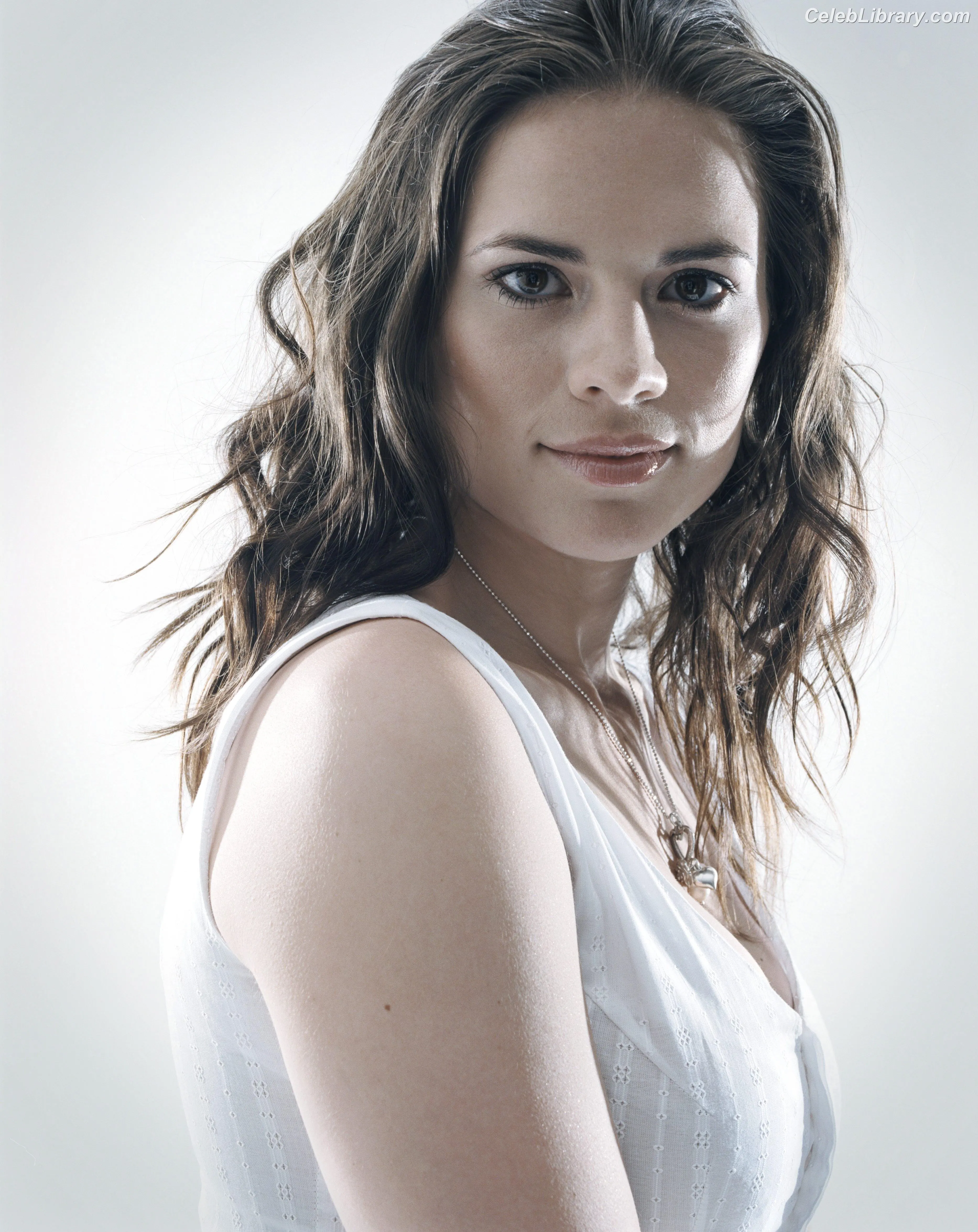 Hayley Atwell photo 22 of 541