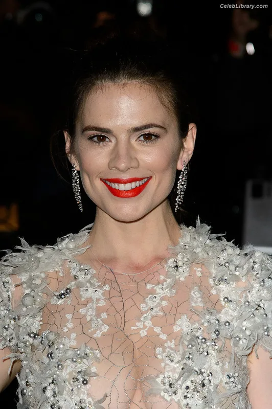 Hayley Atwell photo 6 of 542