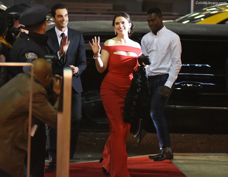 Hayley Atwell photo 3 of 542