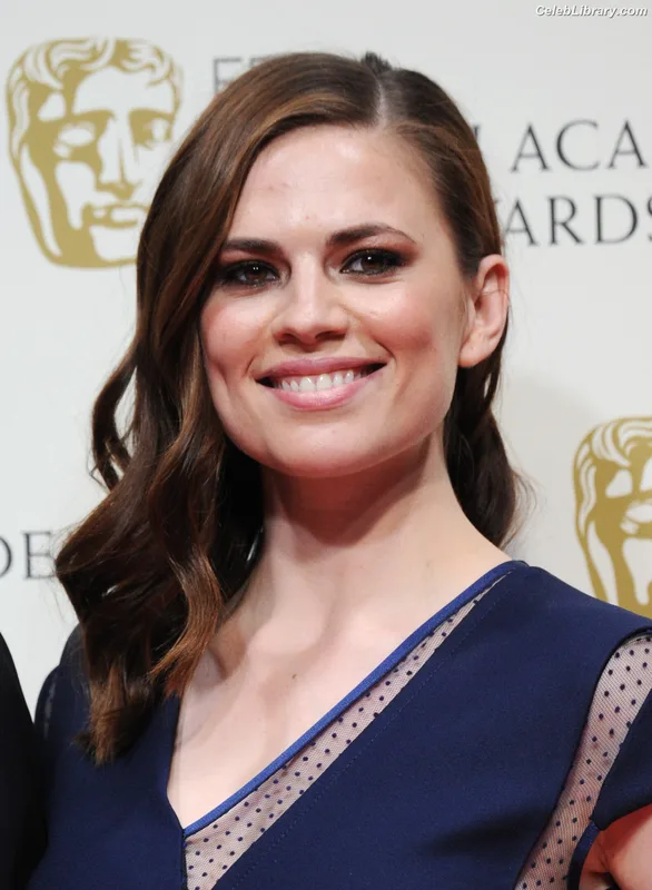 Hayley Atwell photo 6 of 542