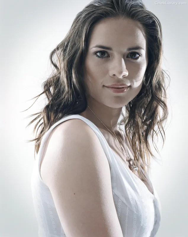 Hayley Atwell photo 22 of 542