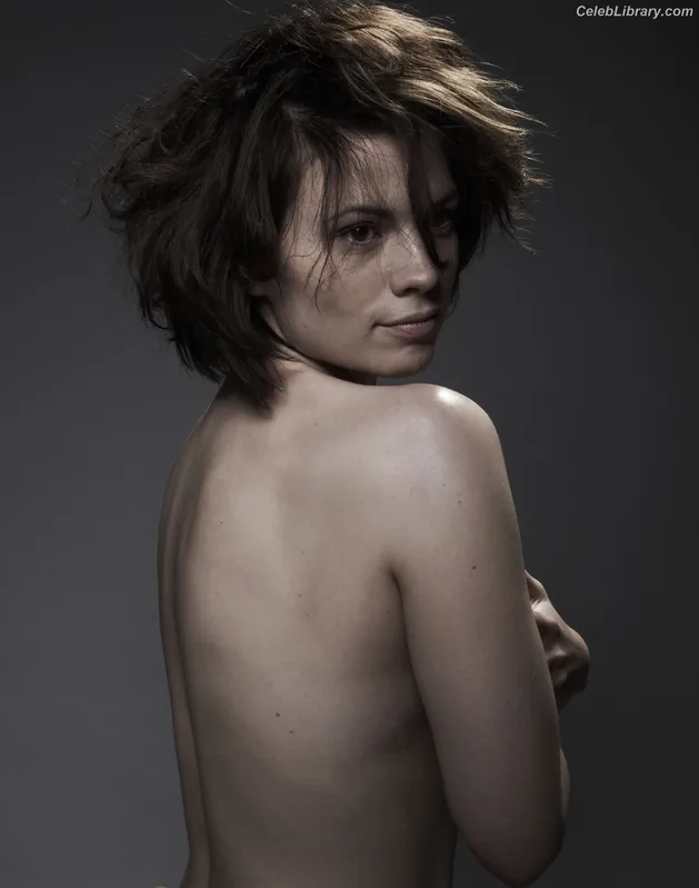 Hayley Atwell photo 4 of 542
