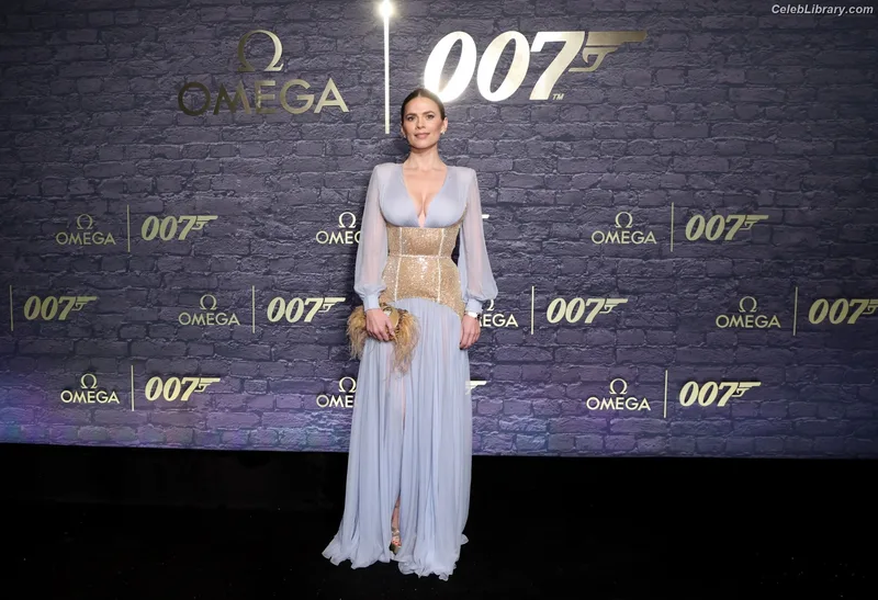 Hayley Atwell photo 17 of 542
