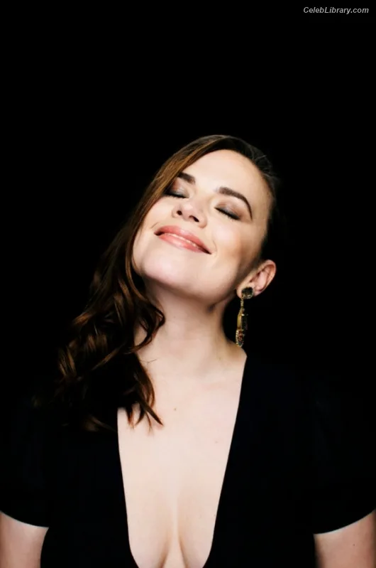 Hayley Atwell photo 20 of 542