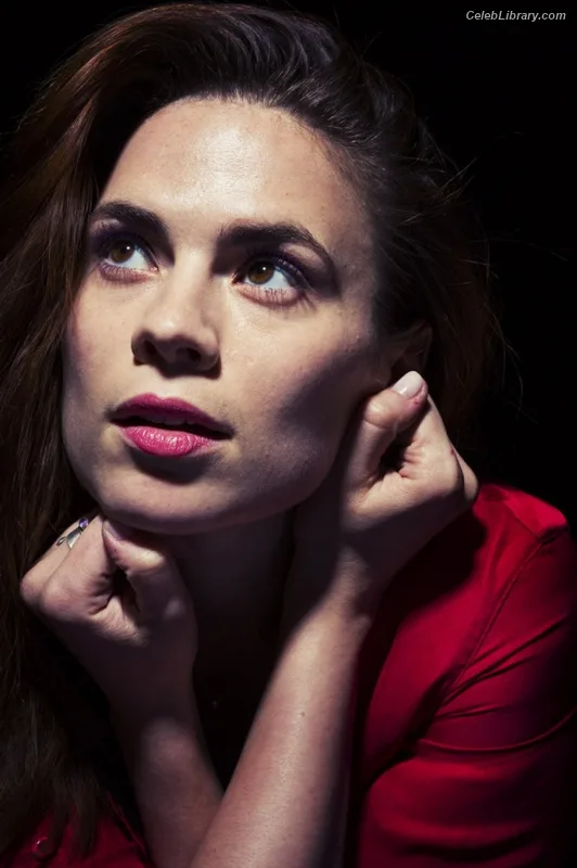 Hayley Atwell photo 2 of 542
