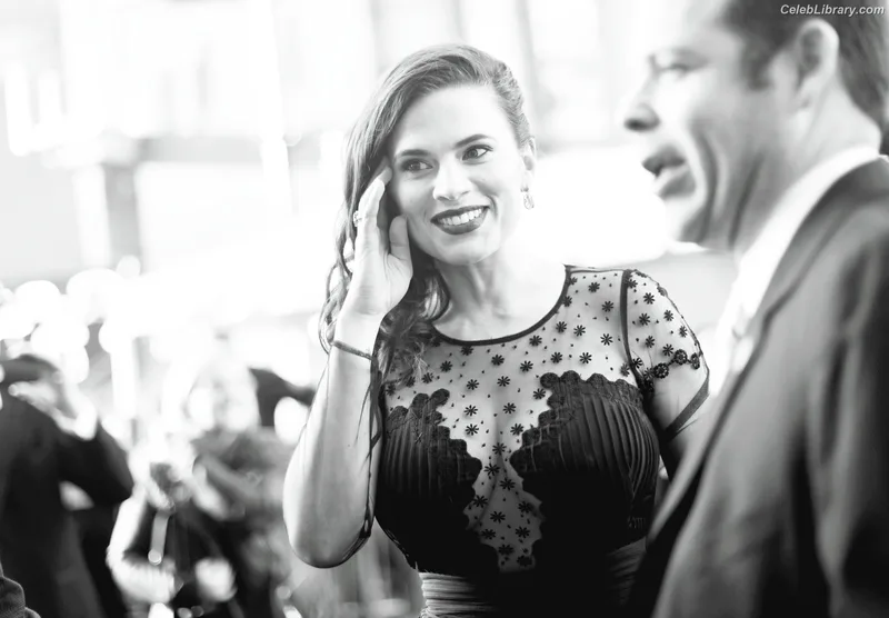 Hayley Atwell photo 10 of 542