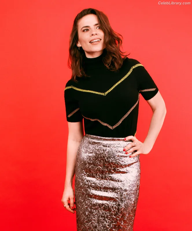 Hayley Atwell photo 22 of 542
