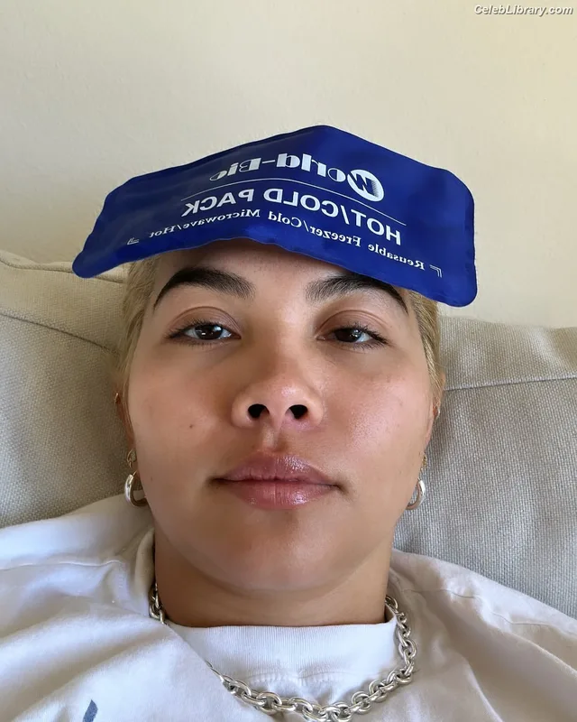 Hayley Kiyoko photo 10 of 35