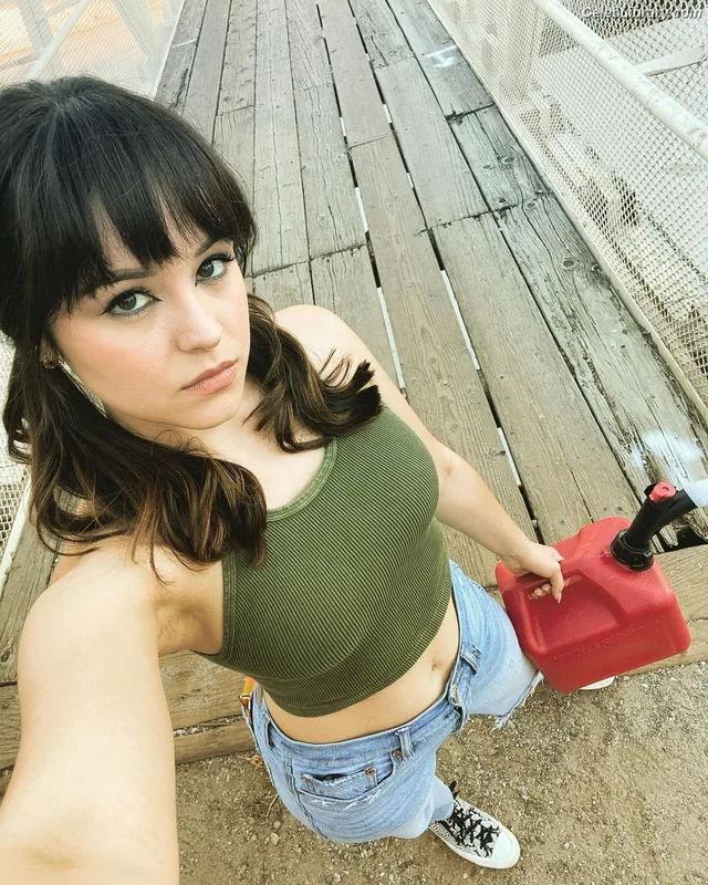 Hayley Orrantia photo 1 of 66