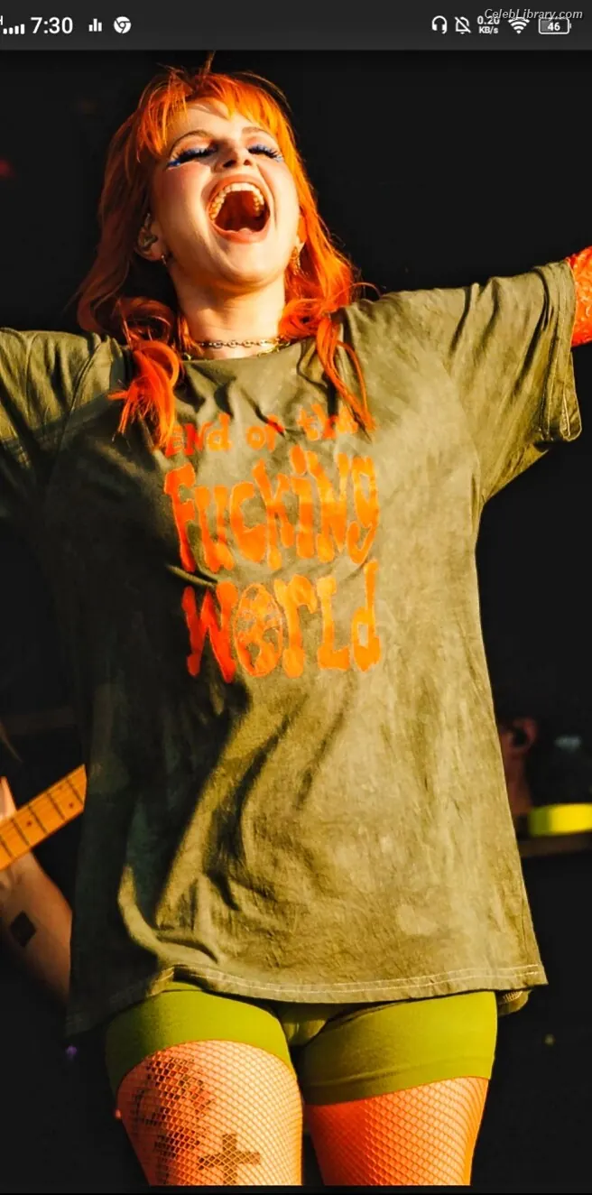 Hayley Williams photo 13 of 372
