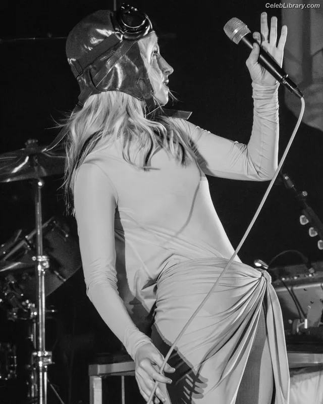 Hayley Williams photo 5 of 373