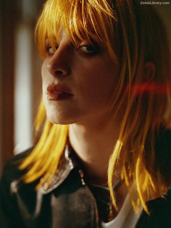 Hayley Williams photo 2 of 373