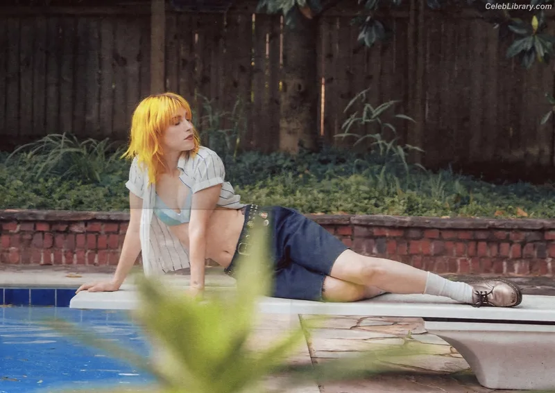 Hayley Williams photo 10 of 373