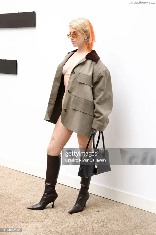 Hayley Williams photo 15 of 373