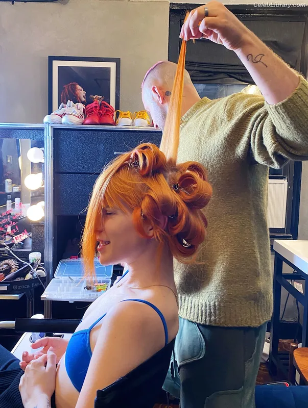 Hayley Williams photo 5 of 373