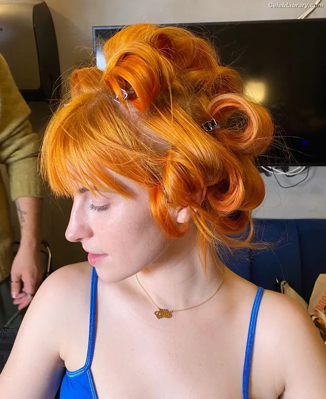 Hayley Williams photo 7 of 373