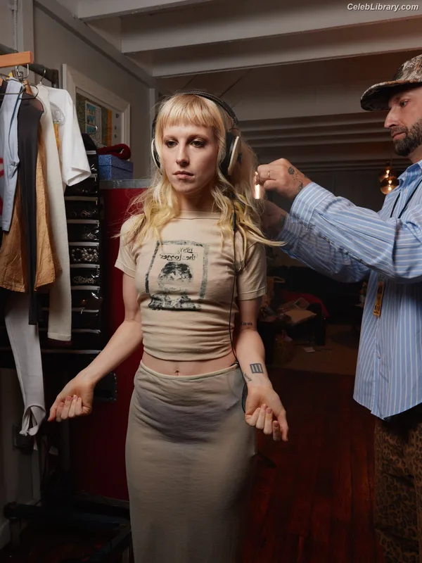 Hayley Williams photo 18 of 373