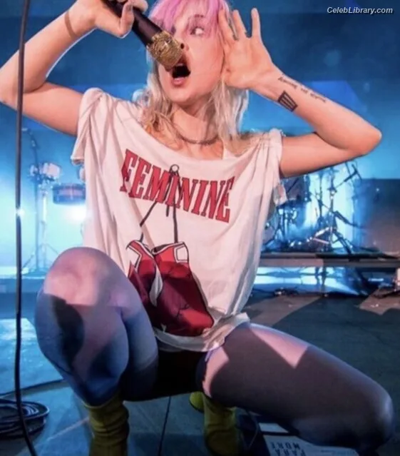Hayley Williams photo 3 of 373