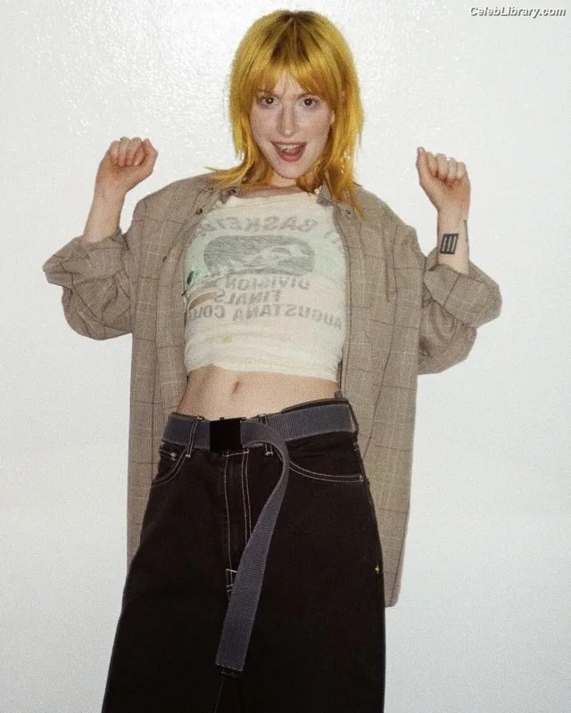 Hayley Williams photo 10 of 373