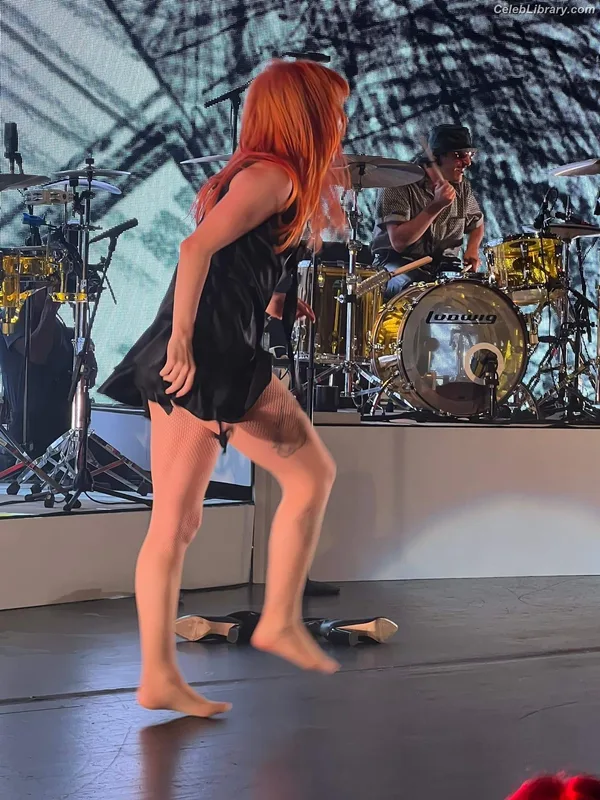 Hayley Williams photo 2 of 373
