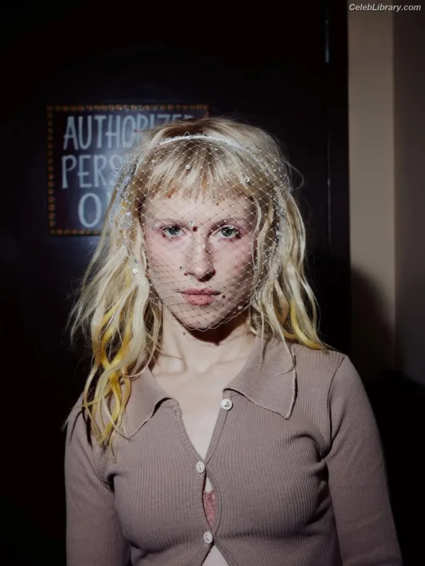 Hayley Williams photo 6 of 373