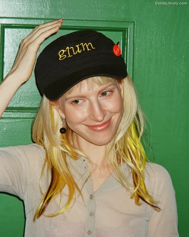 Hayley Williams photo 9 of 373