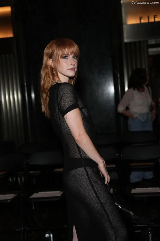 Hayley Williams photo 7 of 373