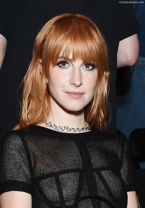 Hayley Williams photo 14 of 373