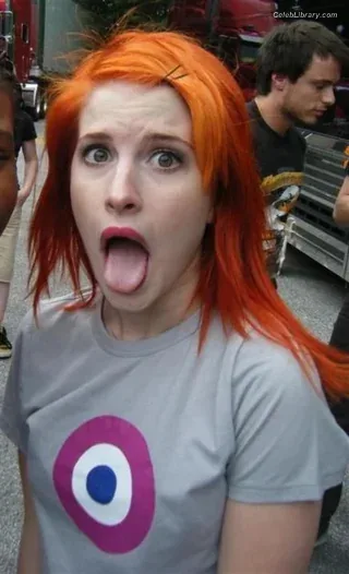 Hayley Williams photo 19 of 373