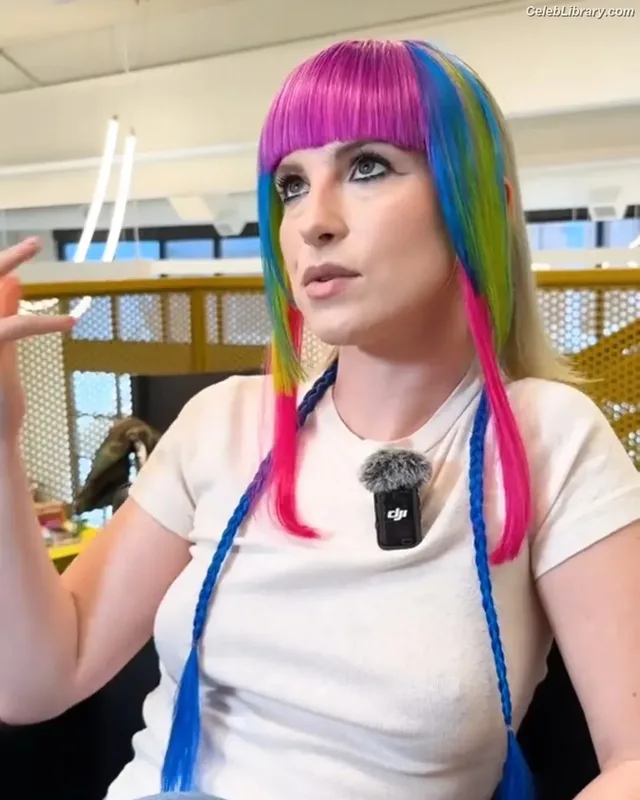 Hayley Williams photo 8 of 373
