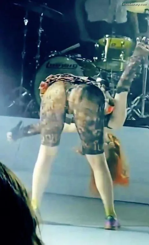 Hayley Williams photo 9 of 373