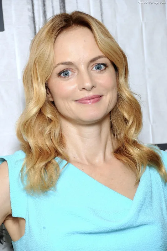 Heather Graham photo 24 of 483