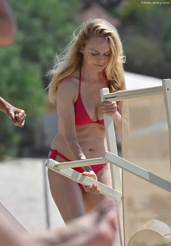 Heather Graham photo 20 of 483