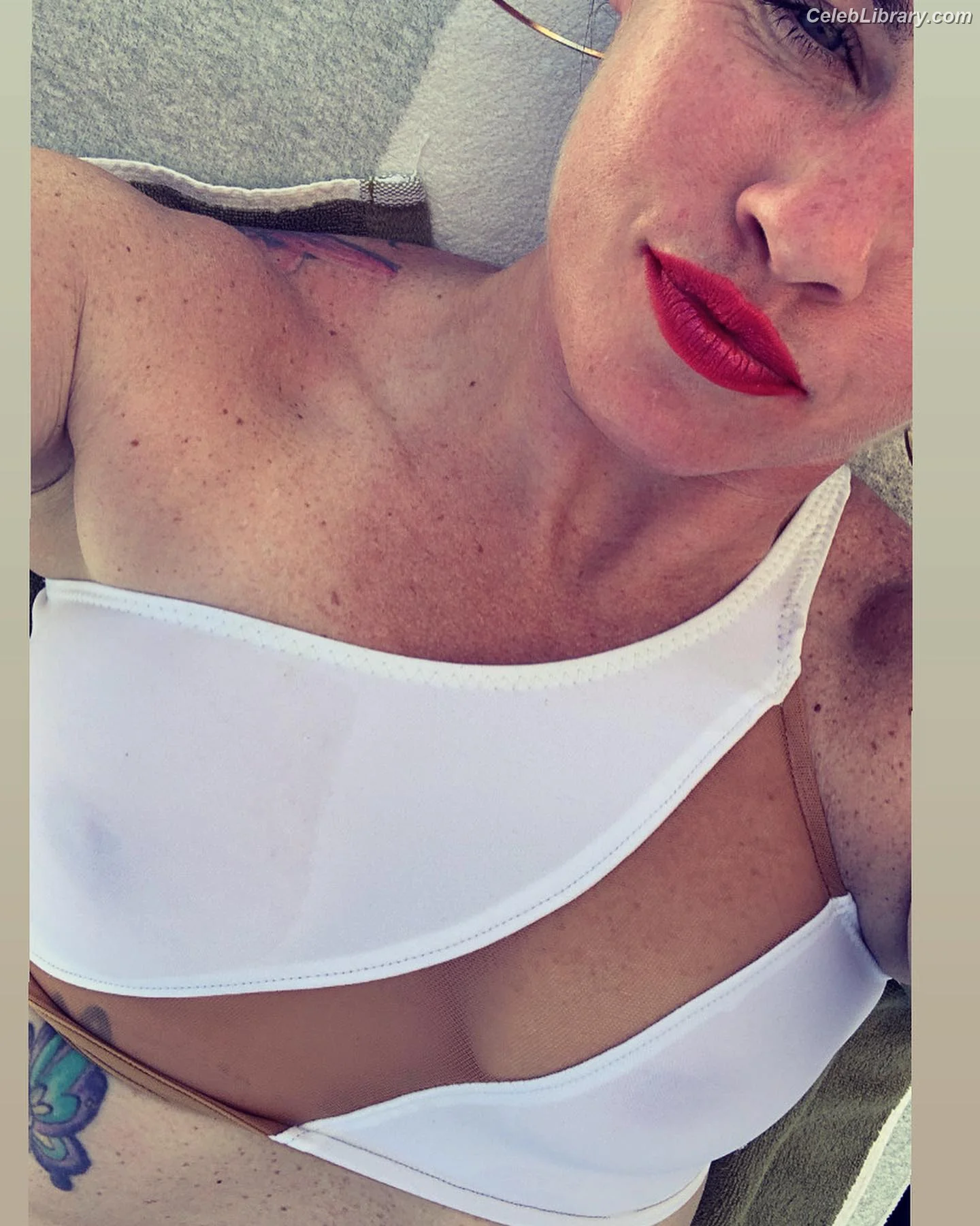 Heather Hardy photo 5 of 420