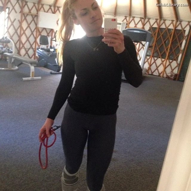 Heather Hardy photo 5 of 420