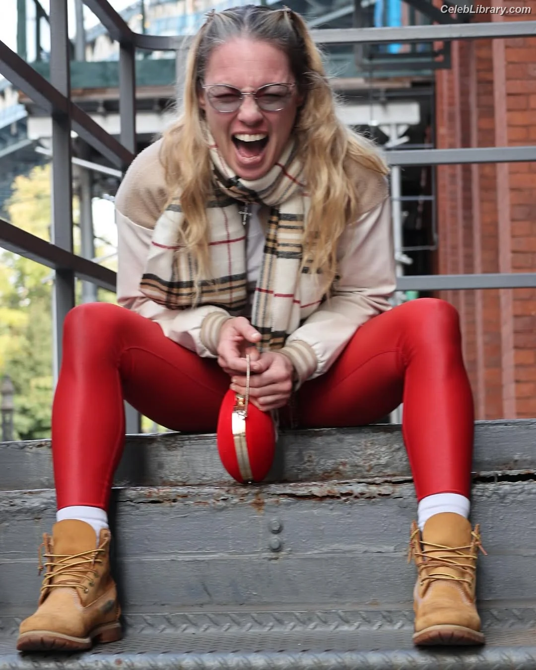 Heather Hardy photo 16 of 420