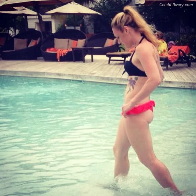 Heather Hardy photo 1 of 421