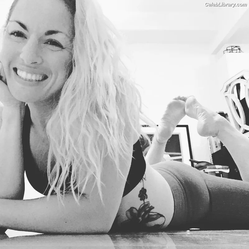 Heather Hardy photo 18 of 421