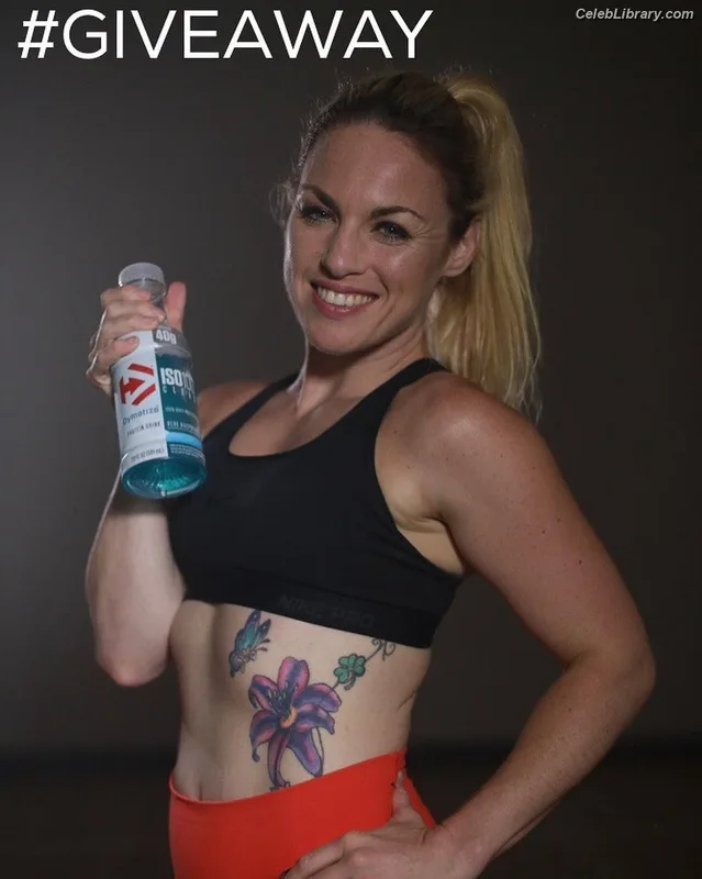 Heather Hardy photo 24 of 421