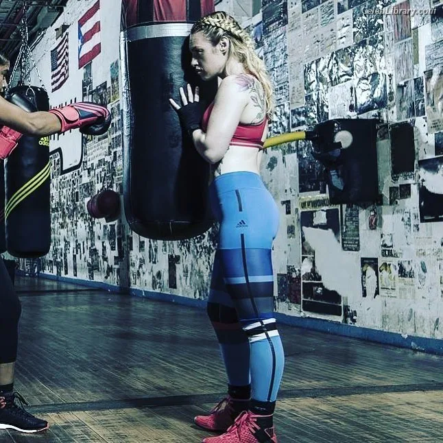 Heather Hardy photo 19 of 421