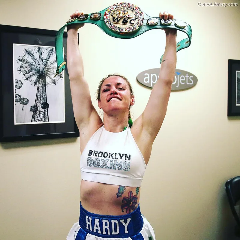 Heather Hardy photo 4 of 421