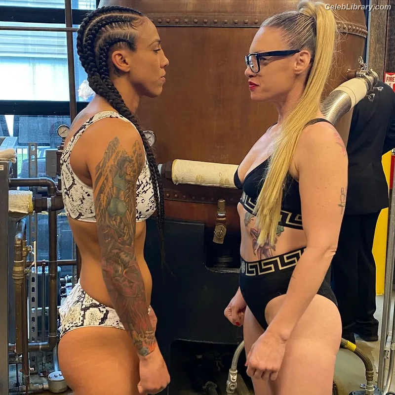 Heather Hardy photo 10 of 421