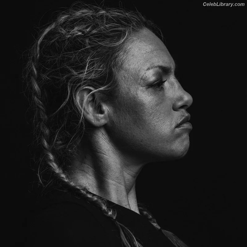 Heather Hardy photo 8 of 421