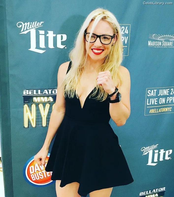 Heather Hardy photo 9 of 421