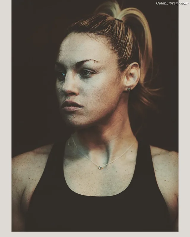 Heather Hardy photo 19 of 421