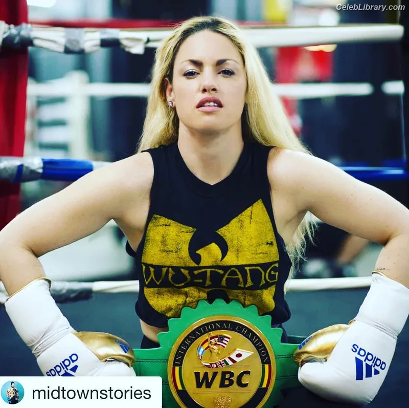 Heather Hardy photo 2 of 421