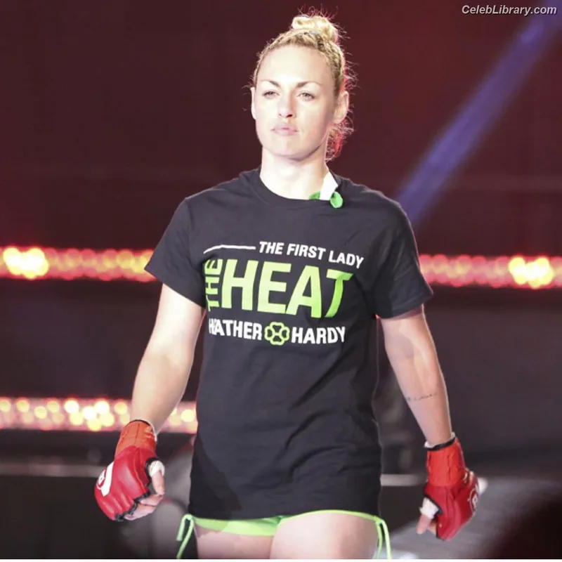 Heather Hardy photo 22 of 421